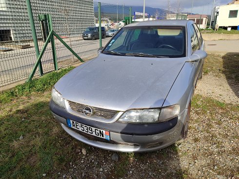 Opel Vectra 1.7 Dti - Matrícula AE539GN (2024-V-58232)