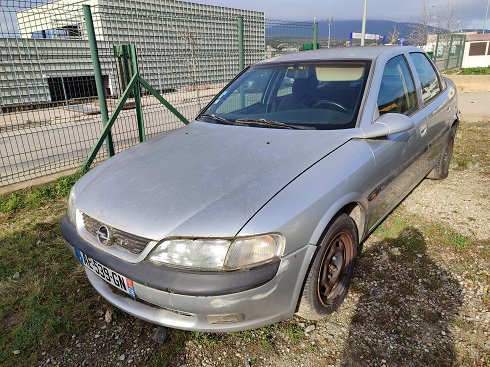 Opel Vectra 1.7 Dti - Matrícula AE539GN (2024-V-58232)