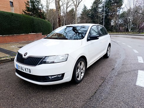 Skoda Rapid Spaceback 1.6 TDI 115cv  2019 - 0184 KTB