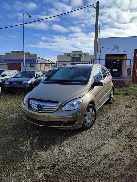 Mercedes Benz B 180 CDI - Matrícula 2182JDB (2018-V-38465)