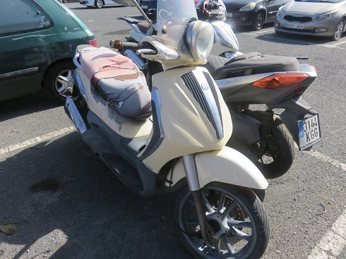 Piaggio Beverly 125 Tourer - Matrícula 2712GHL (2024-V-59851)