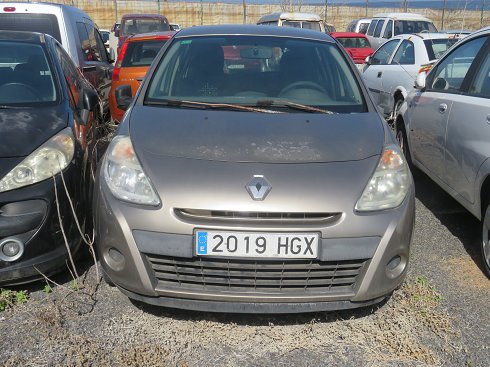 Renault Clio 1.2 - Matrícula 2019HGX (2023-V-55415)