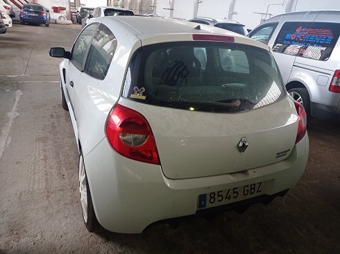 Renault Clio 2.0 16V Sport - Matrícula 8545GBZ (2024-V-58406)