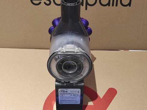 Aspiradora inalámbrica marca Dyson SV03 . Exp. 0150