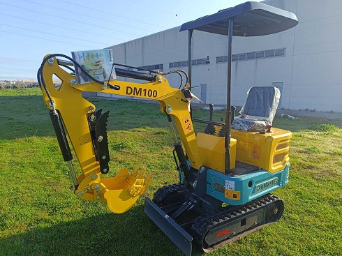 Miniexcavadora DIG MASTER DM100 (2024)