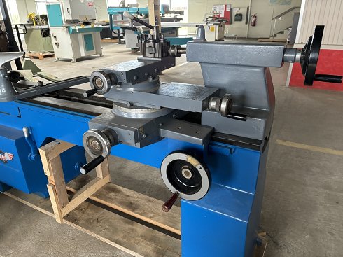 Lathe LAR - C3172