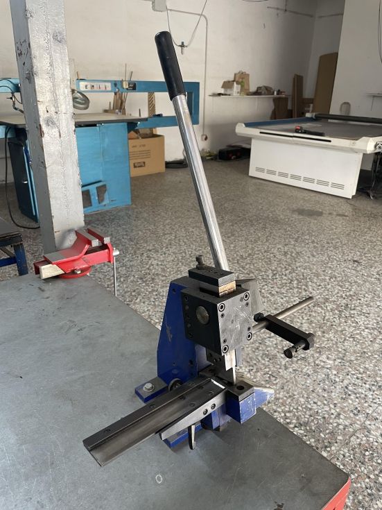 Cizalla pico de loro