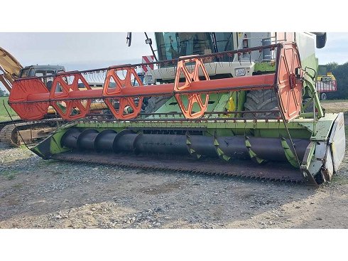 Corte de cosechadora CLAAS V600