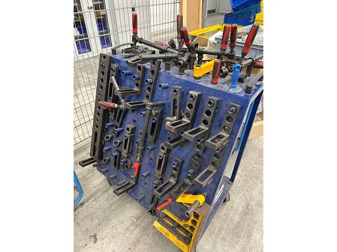 Sistema de sujeci�n / Paquete de accesorios para mesa de soldadura 3D � brazos de sujeci�n, topes, �ngulos de sujeci�n