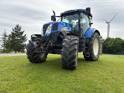 Tractor agr�cola New Holland T6090 RC/PC 2011 | 147 kW | Mando de Poder | 7.530 h