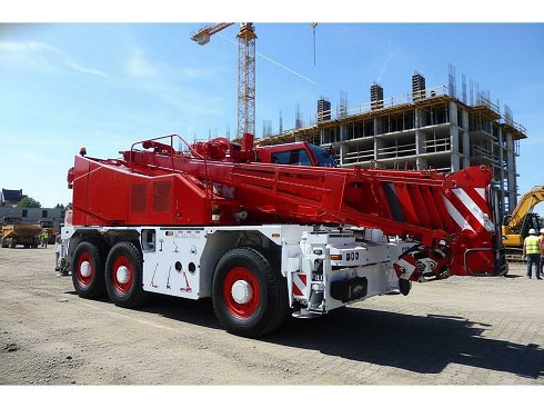Grove - GCK 3045 Gr�a Urbana - 2010 - Gr�a M�vil - 5645 BTH