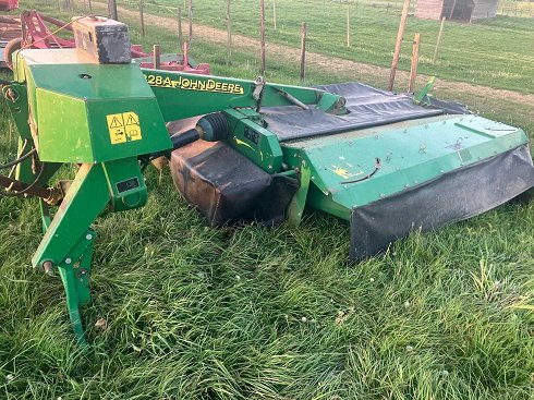 Cosechadora de c�sped John Deere CC328A