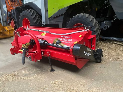 Equipo para la fabricaci�n de heno Fransgard SV-250-09 Windrow Turner