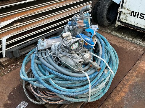 Diversas bombas de agua con revestimientos