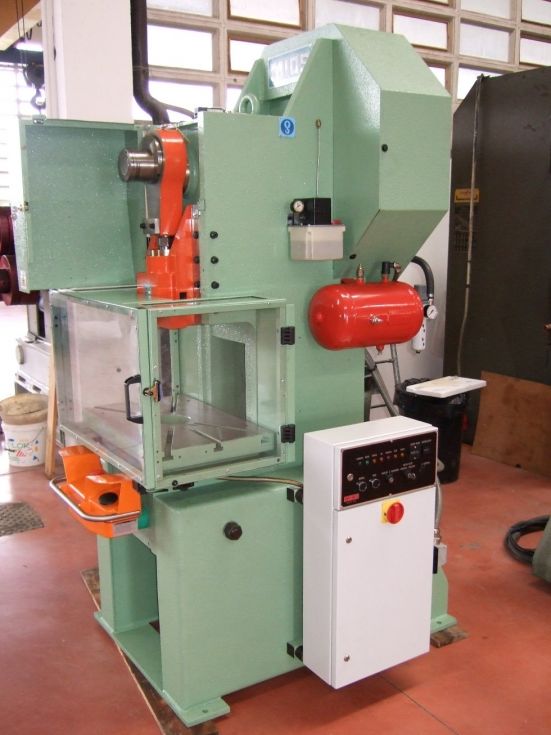 PRENSA EXC�NTRICA MIOS DE 40 Ton. A NORMATIVA 