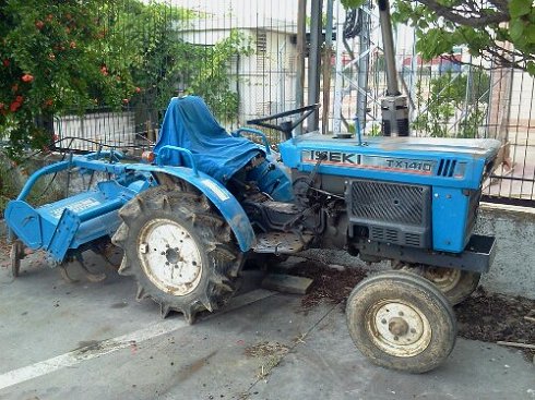 Mini Tractor con Rotavator