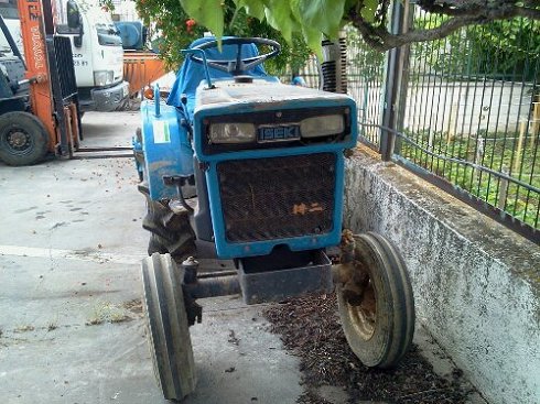 Mini Tractor con Rotavator