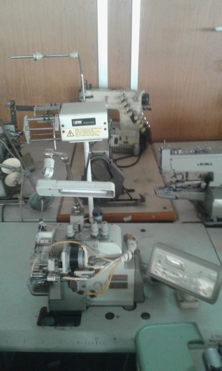 Máquina coser Overlock Autómata