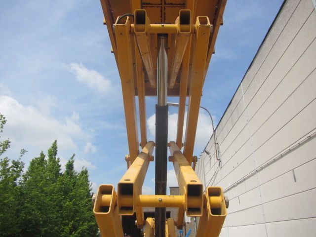 Plataforma elevadora de tijera
