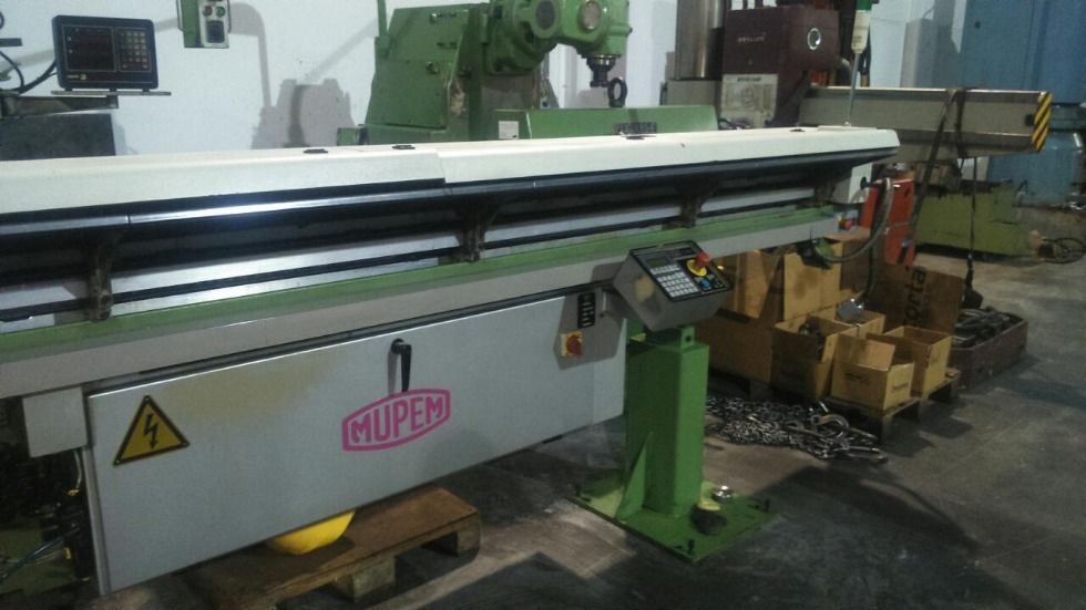 Cargador de barras MUPEM CNC