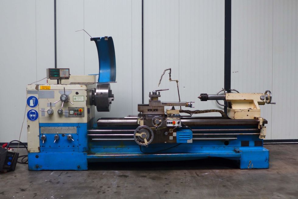 Universal turning lathe SARO SPA 8