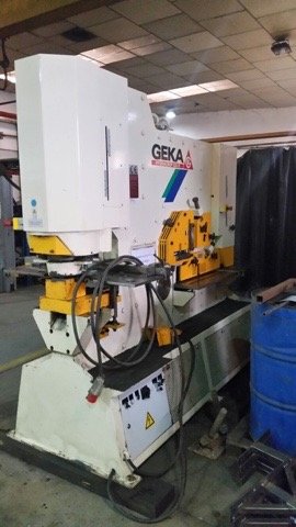 Cizalla punzonadora Geka HYD 220/S