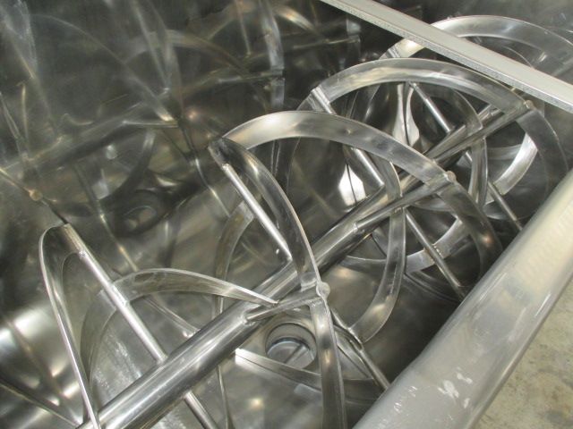 Mezcladora de bandas en acero inoxidable con capacidad de 1.500 litros