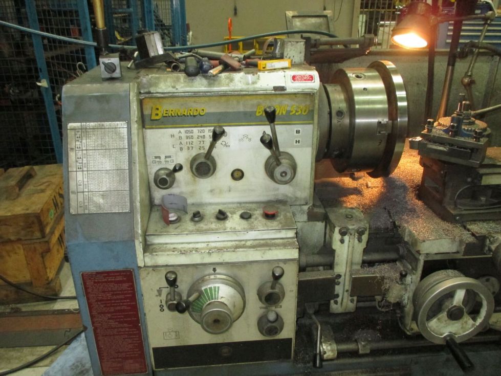 Bernardo Universal lathe Bison Ø 530 x 3000 x 105 Bore