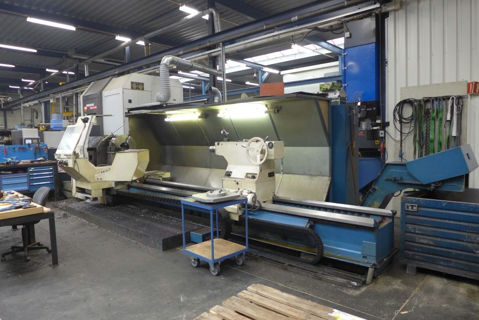 CNC Lathe TOS SU