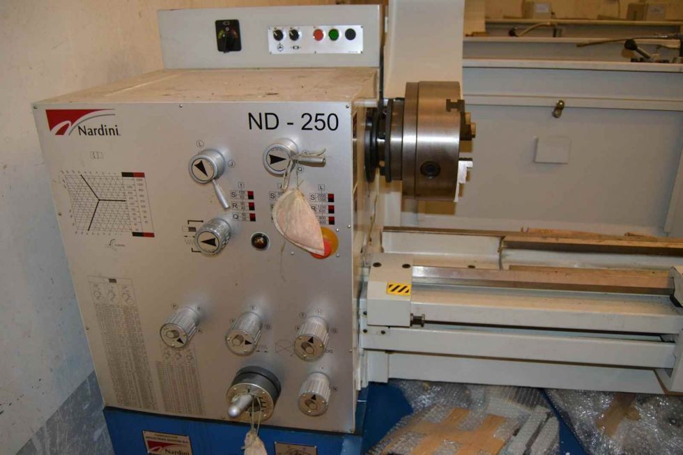 Torno nuevo Nardini ND250 de 2200