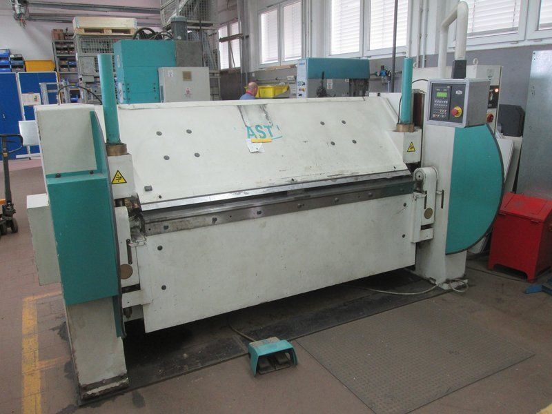 Pressbrake / Folding / Mech. / Hydr.Folding machine