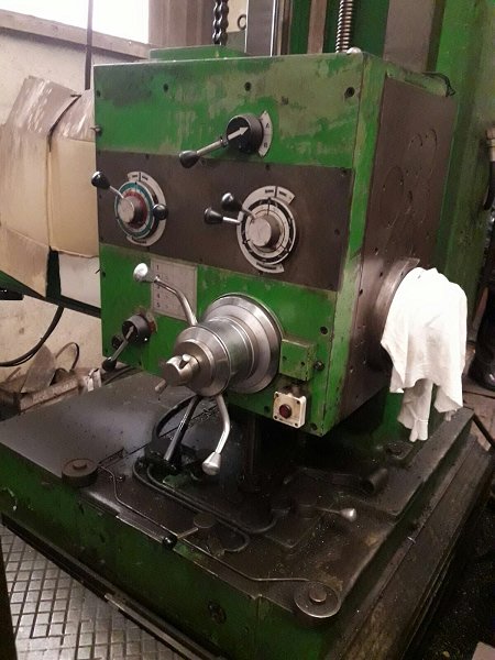 Torno vertical Carver con plato de 2400mm