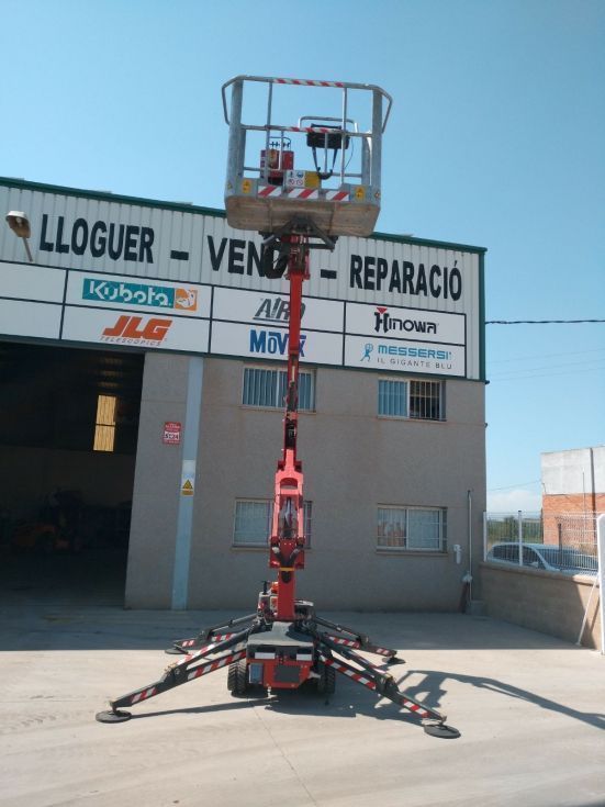 Plataforma Aérea Sobre Orugas 14 mts