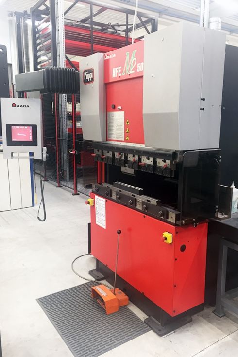 Amada CNC Pressbrake HFE M2 1270 x 50 T = 3726 Mach4metal