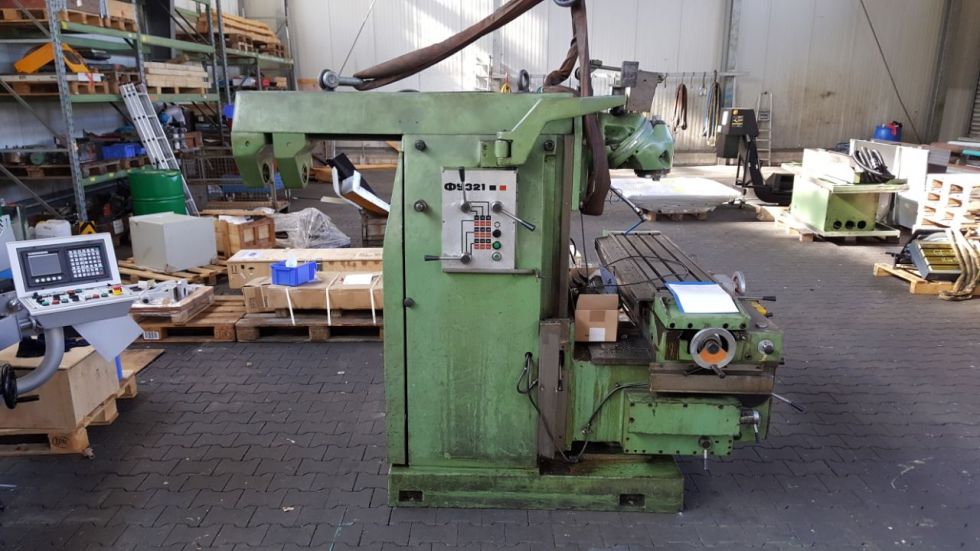 Bullmak FU 321 Universal milling X/Y/Z 1000 x 360 x 460 mm = 3762 Mach4metal