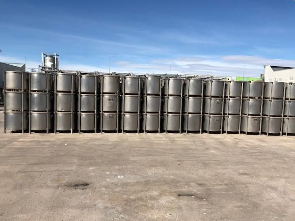 Depositos contenedores en acero inoxidable con tapa capacidad 300 litros