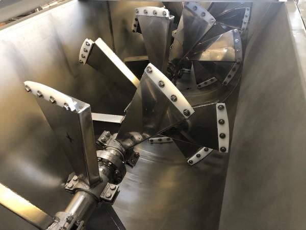 Mezcladora horizontal de palas en acero inoxidable con capacidad de 3.000 litros