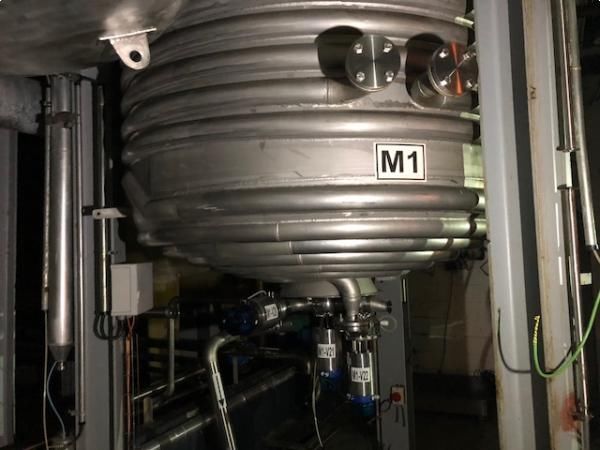 Reactor en acero inoxidable de capacidad 6.000 litros MAIVISA