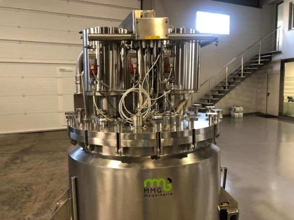 Reactor FRYMA KORUMA en acero inoxidable con capacidad 250 litros