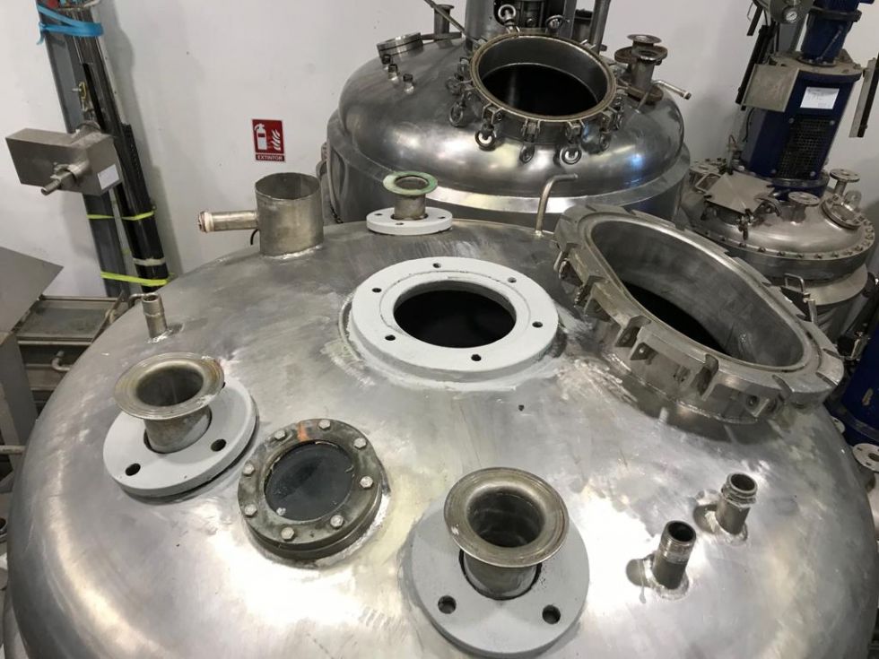 Reactor 2.500 litros acero inoxidable con camisa de hierro de segunda mano