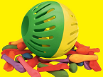 Bola Buum, de Bizak. La juguetera con sede en Bilbao presenta esta bola en la que se pueden meter globos de agua para ser lanzados.