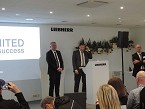 Andreas Bhm, miembro del Consejo de Administracin de Liebherr y Peter Mayr, presidente de Liebherr USA