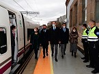 Viaje inaugural del AVE entre Madrid y Galicia el pasado 20 de diciembre, presidido por el rey, Felipe VI, acompaado por el presidente del Gobierno, Pedro Snchez, entre otras autoridades.