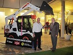 Entrega de la cargadora Bobcat un mill�n