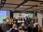  Foto de familia de ganadores de los premios de los actos de celebracin 