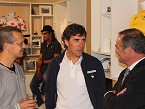 Lluis Pruñonosa, máximo responsable de Le Coq en España, con delgado e Hinault