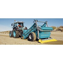 Limpiaplayas remolcadas