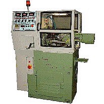 Tornos CNC con botonera de mandos integrada