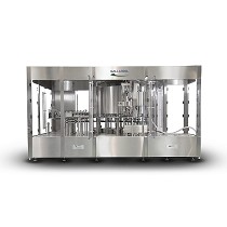 Sopladora, llenadora y taponadora