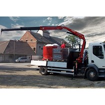 Gras articuladas sobre camin